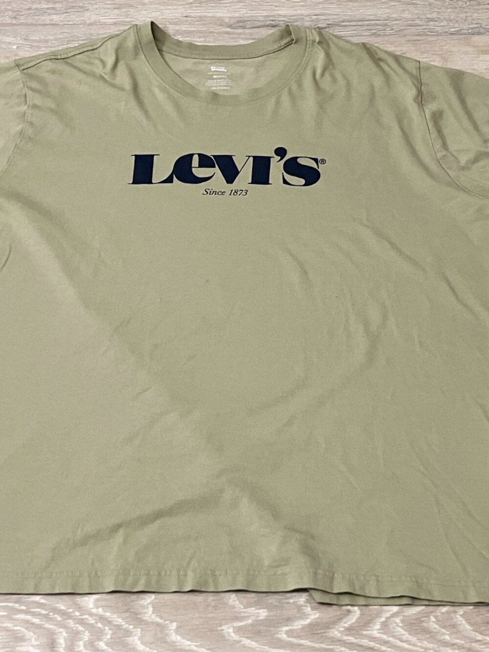 Levi's Men's XXL Olive Green Relaxed Fit Logo Graphic T Shirt
